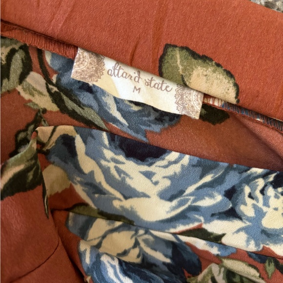 ALTAR’D STATE Off-Shoulder Floral Dress in Camel - Picture 5 of 6